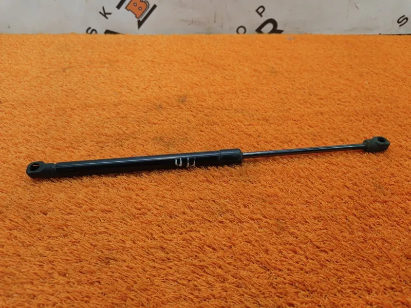 Амортизатор капота