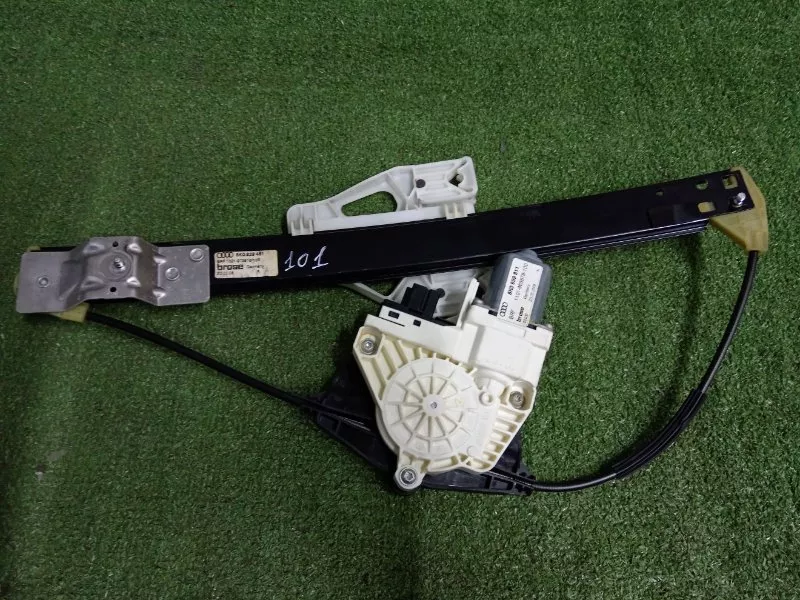 Стеклоподъемник Audi A4 2008 8K0839461 B8, задний левый