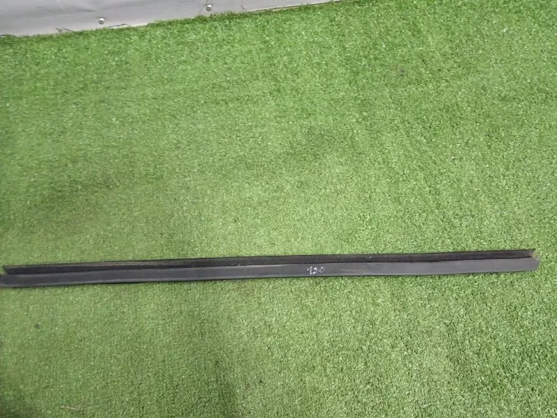 Молдинг стекла