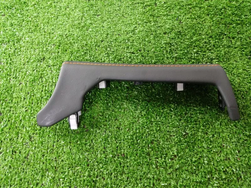 Накладка на торпедо