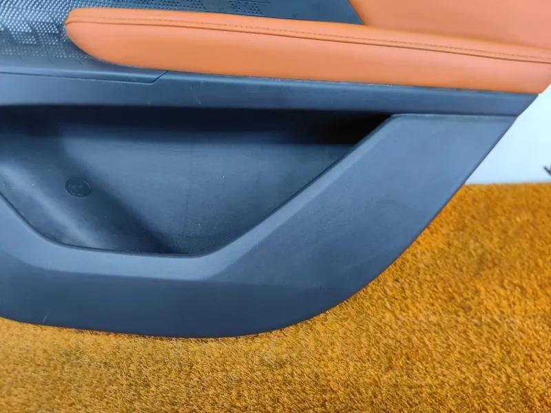 Обшивка двери