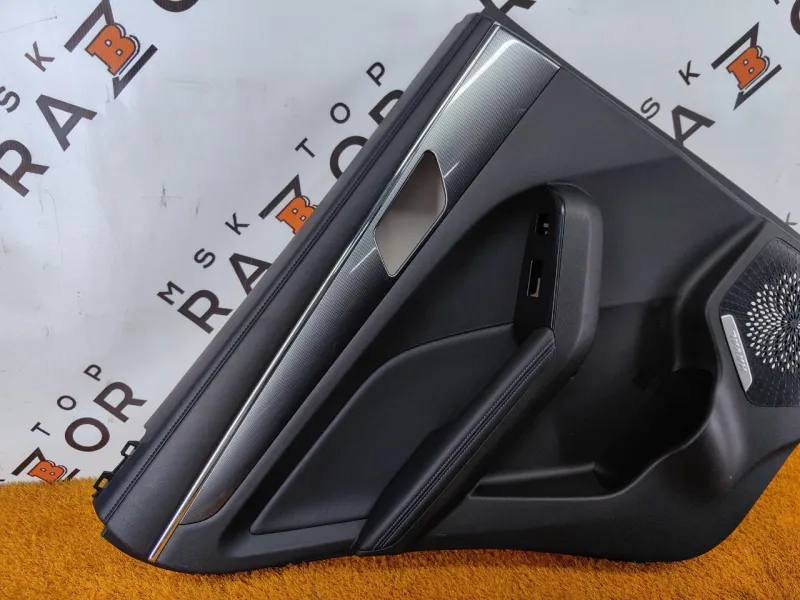 Обшивка двери