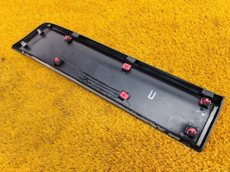 Молдинг двери