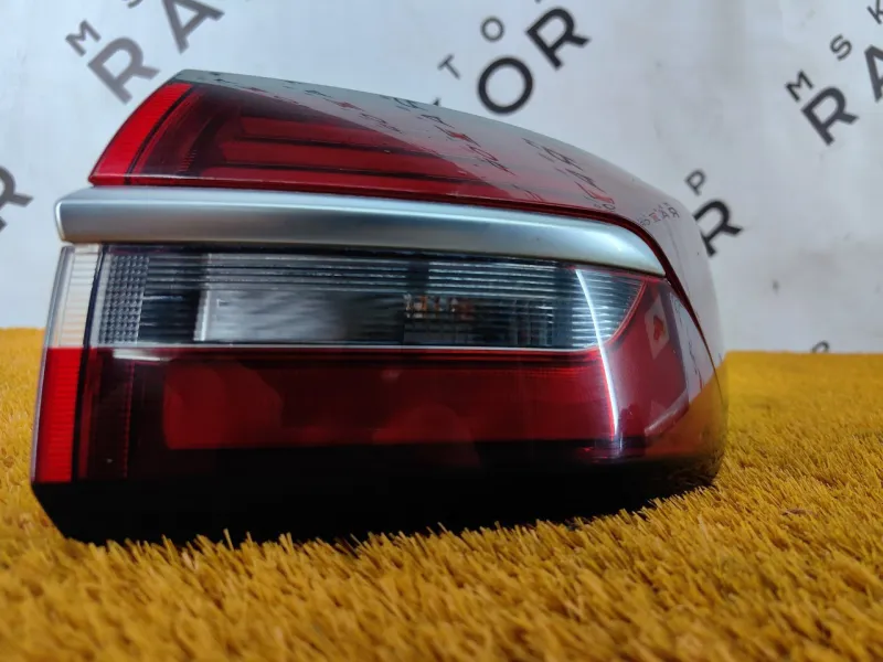 Фонарь задний