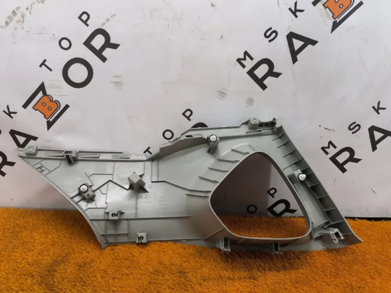 Накладка на стойку кузова