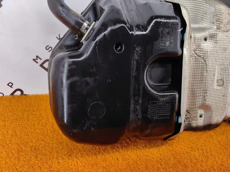 Бак топливный