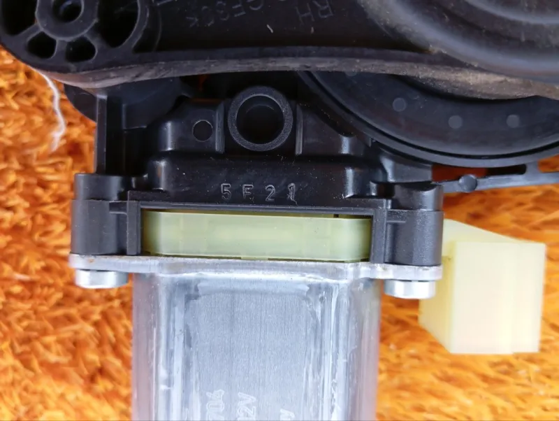 Стеклоподъемник