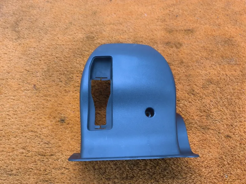 Кожух рулевой колонки