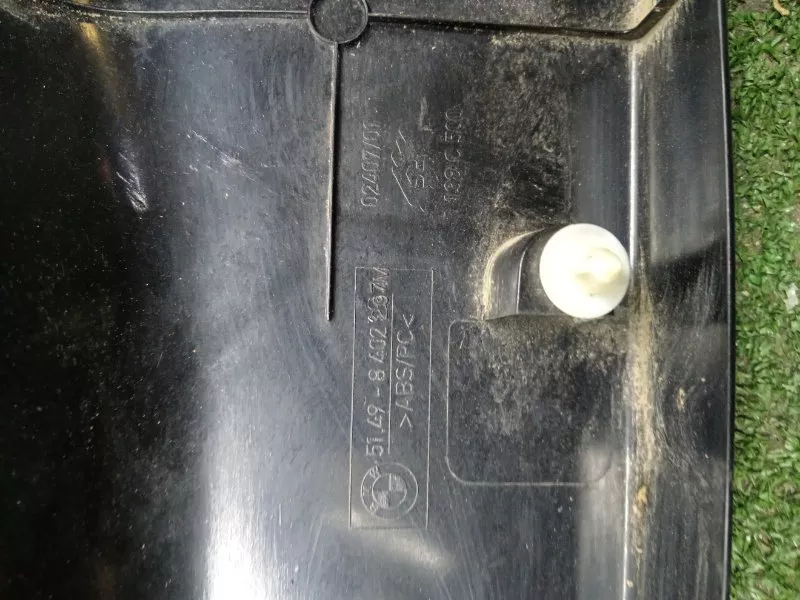 Обшивка крышки багажника BMW X5 1999-2007 51498402193 E53