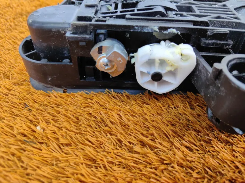 Ручка двери наружняя