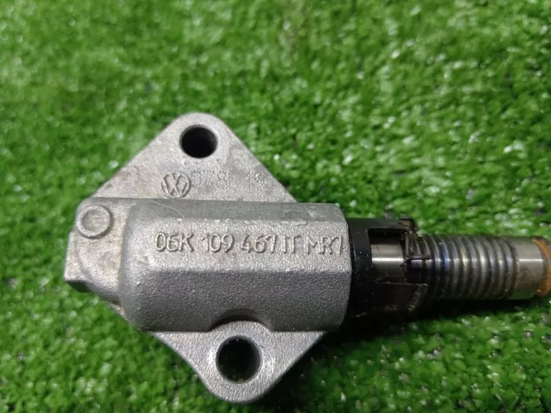 Натяжитель цепи ГРМ