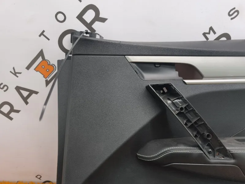 Обшивка двери