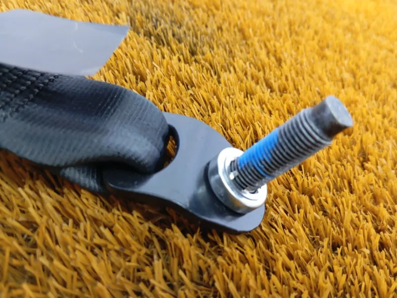 Ремень безопасности