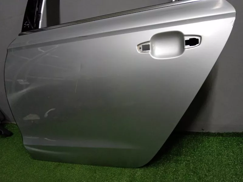 Дверь Audi A6 2011 4G5833051 C7, задняя левая