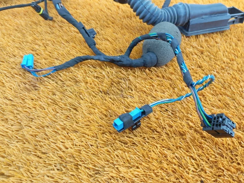 Проводка двери