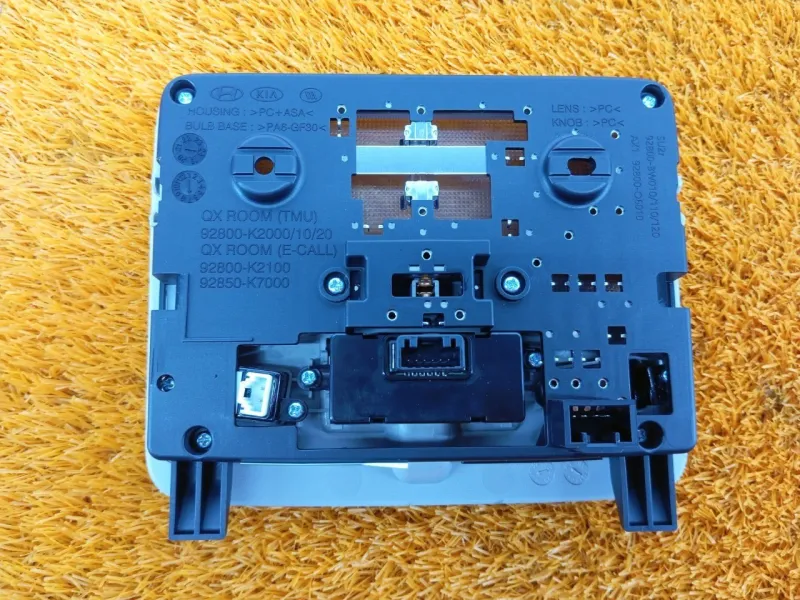 Плафон салона