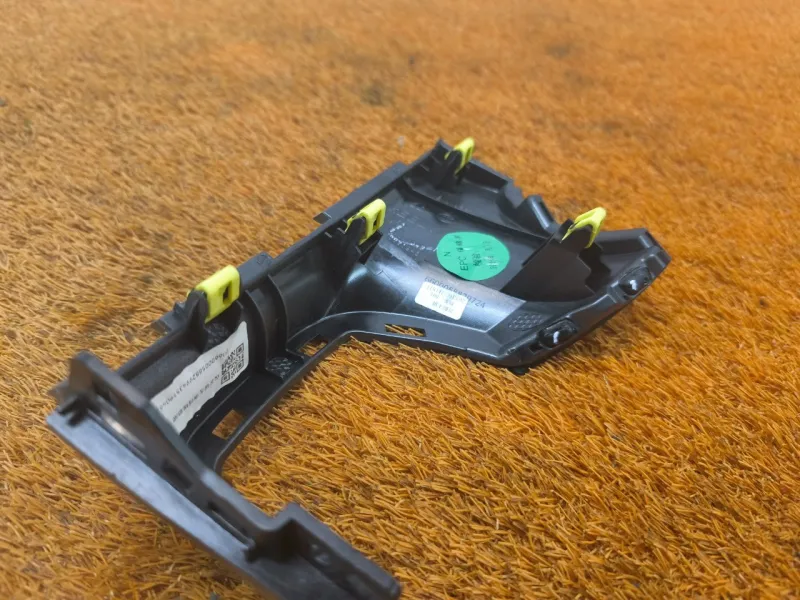 Декоративная накладка торпедо