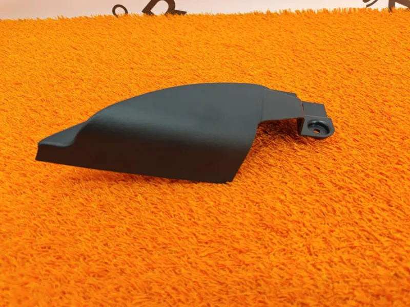 Уголок двери