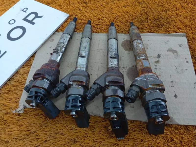 Форсунка топливная BMW X3 2018 8514148 G01 B47