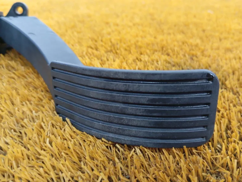 Педаль газа