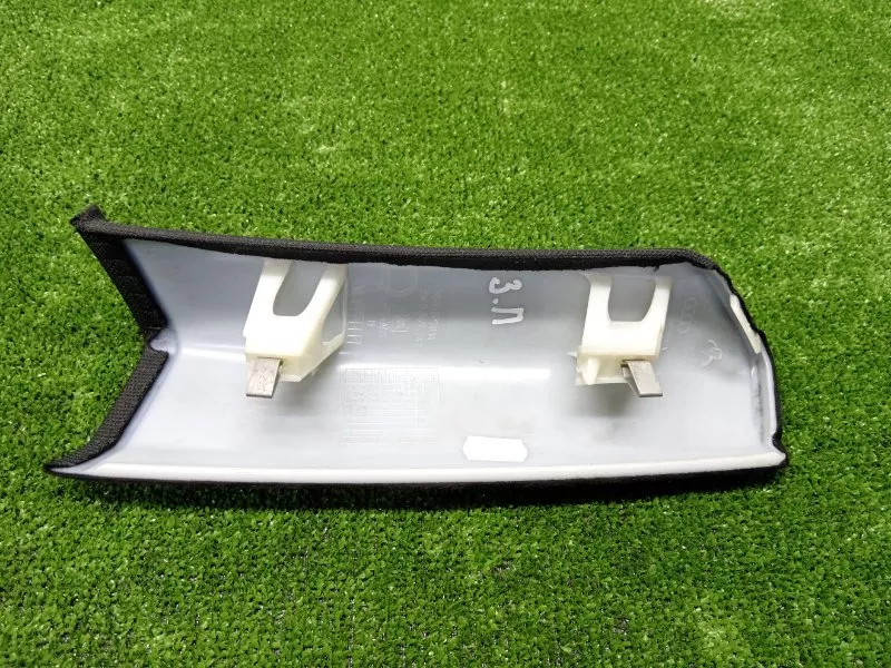 Накладка на стойку кузова