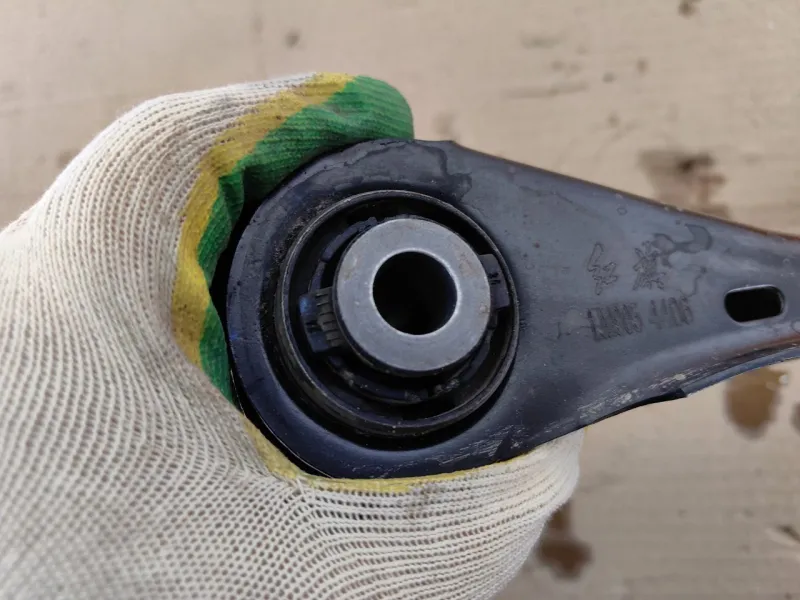 Рычаг подвески