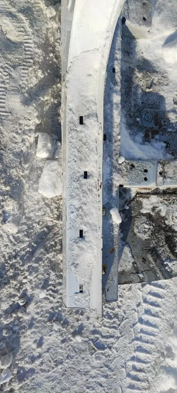 Порог с центральной стойкой