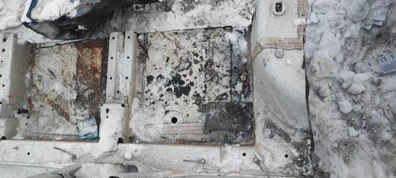 Порог с центральной стойкой