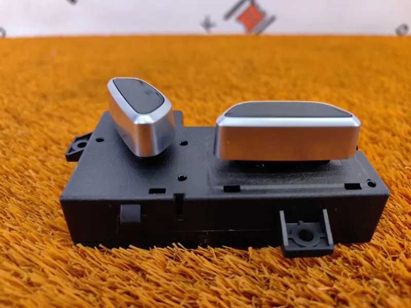 Блок управления сиденьем