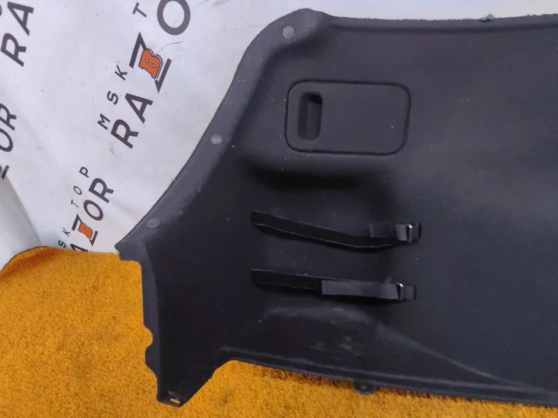 Обшивка багажника