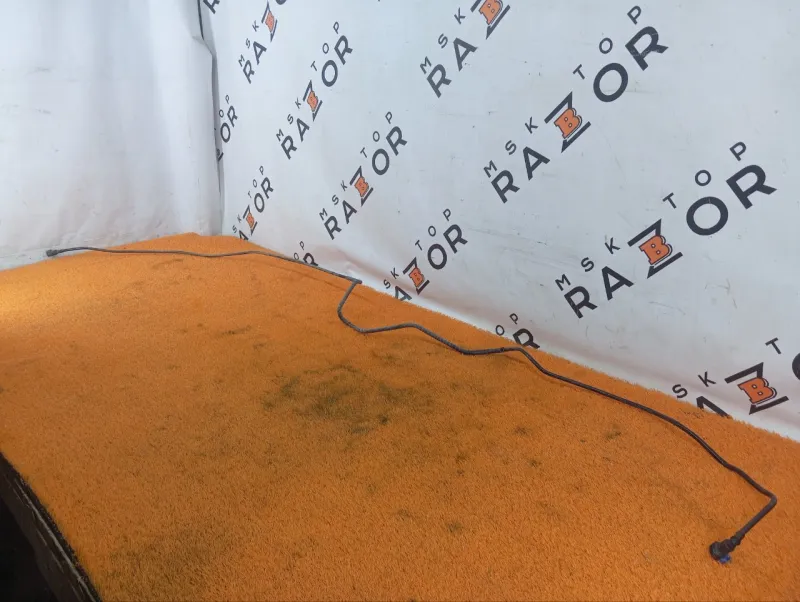 Трубка топливная