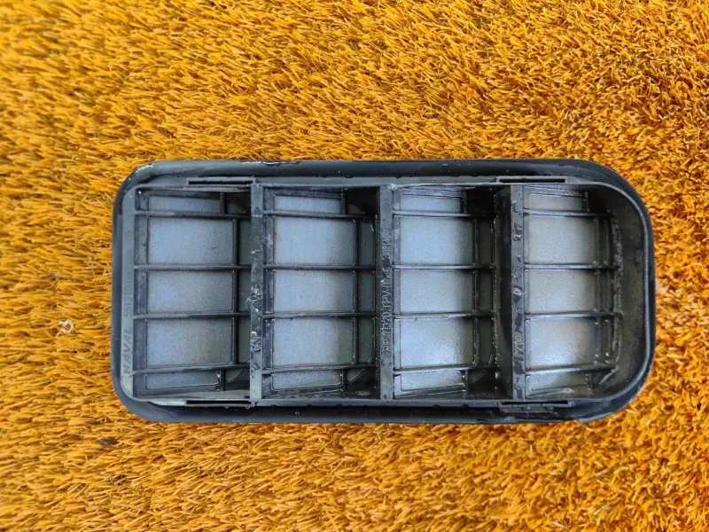 Решетка вентиляционная