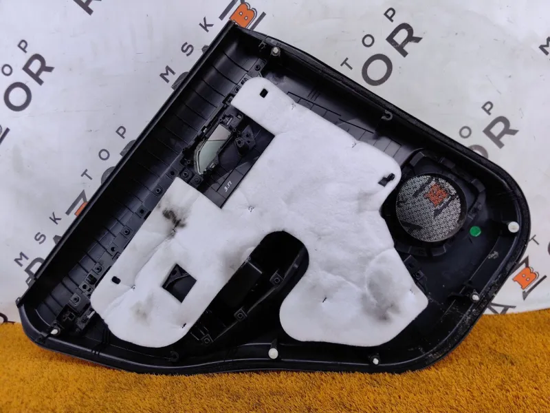 Обшивка двери