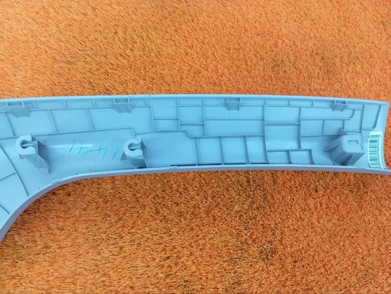 Накладка на стойку кузова