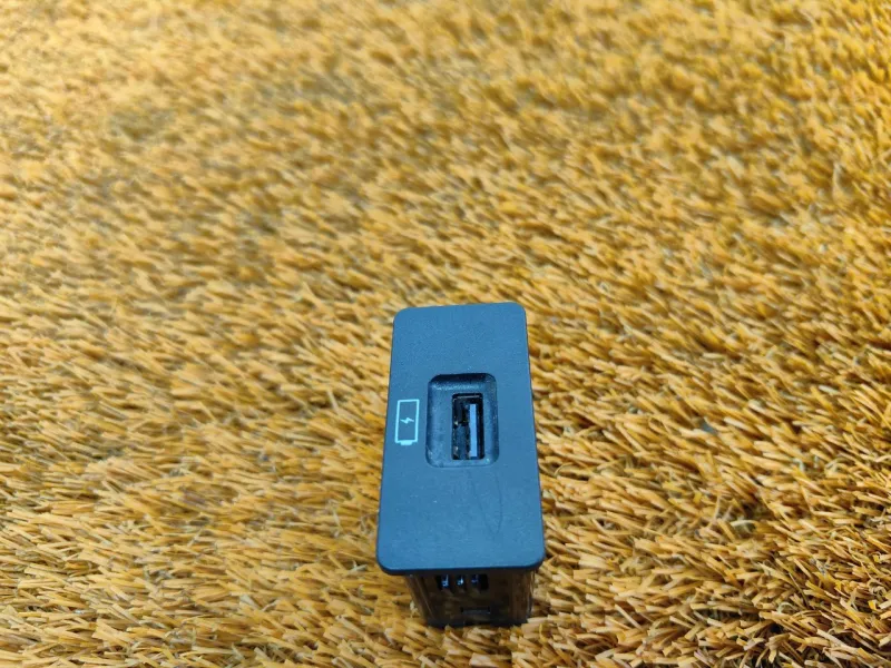 Разъем USB