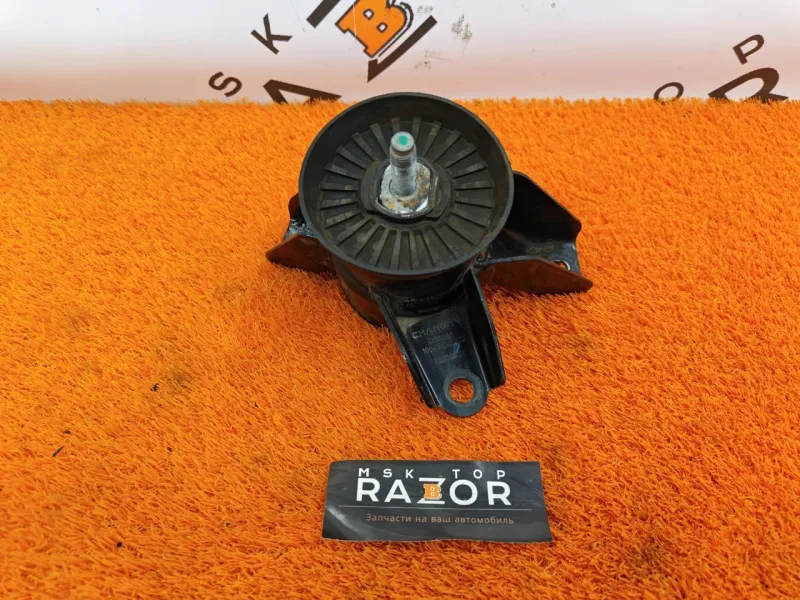 Подушка двигателя