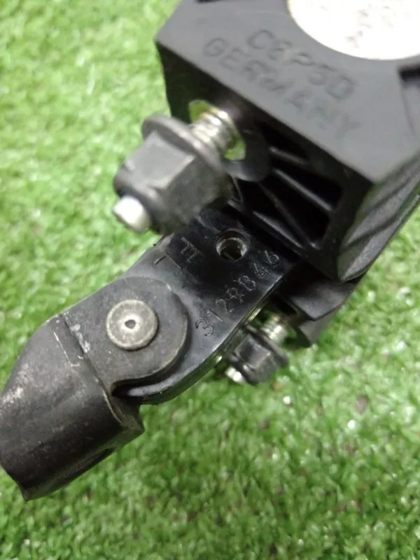 Ограничитель двери