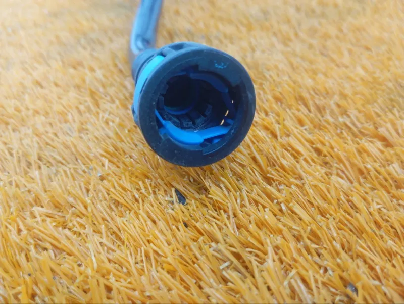 Трубка топливная