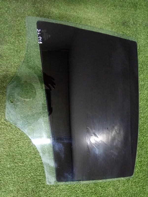 Стекло двери BMW 3-Series 2007 51347060267 E90, заднее левое