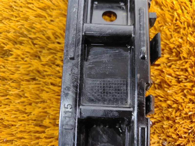 Крепление бампера