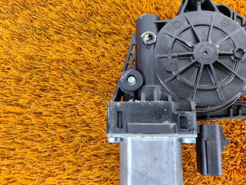 Стеклоподъемник