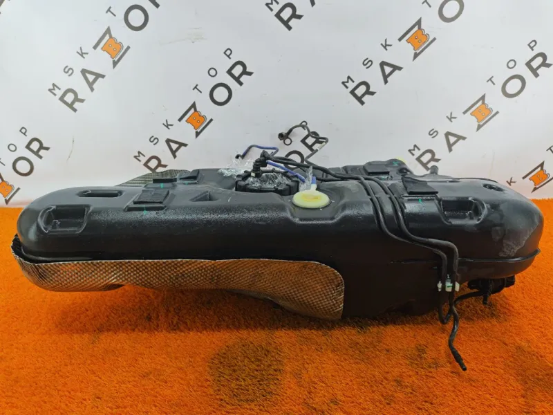 Бак топливный
