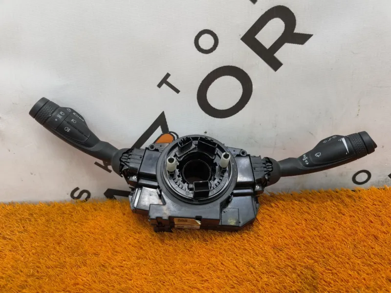 Подрулевой переключатель