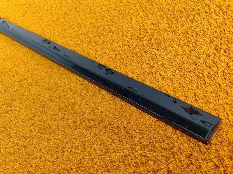 Молдинг двери