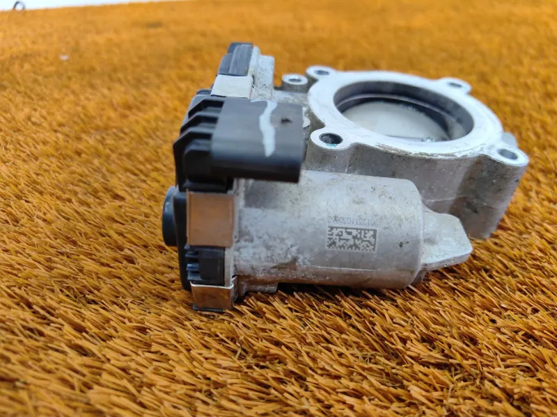 Дроссельная заслонка