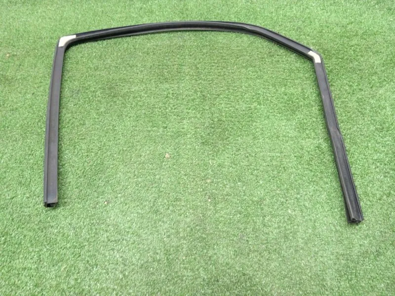 Уплотнитель стекла двери