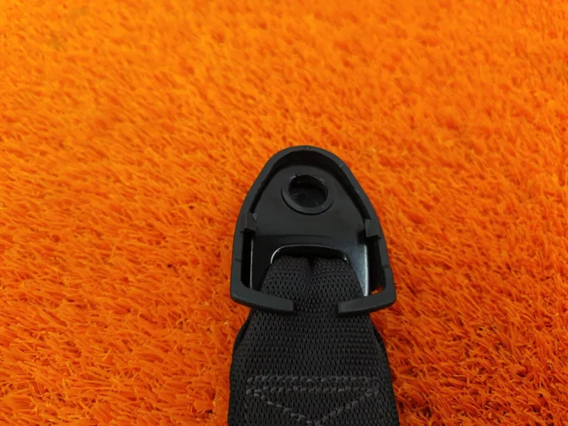 Ремень безопасности