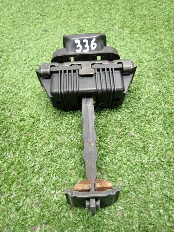 Ограничитель двери