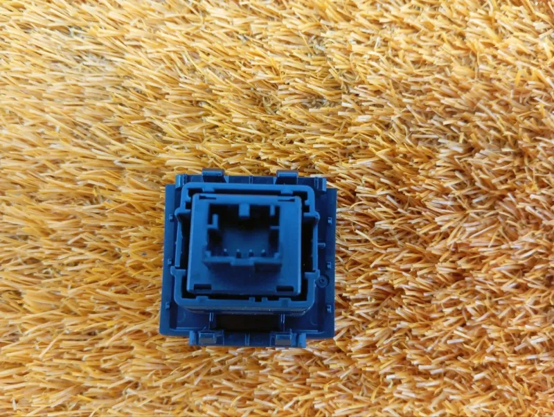 Кнопка аварийной сигнализации