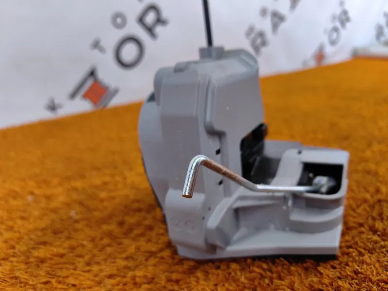 Замок двери